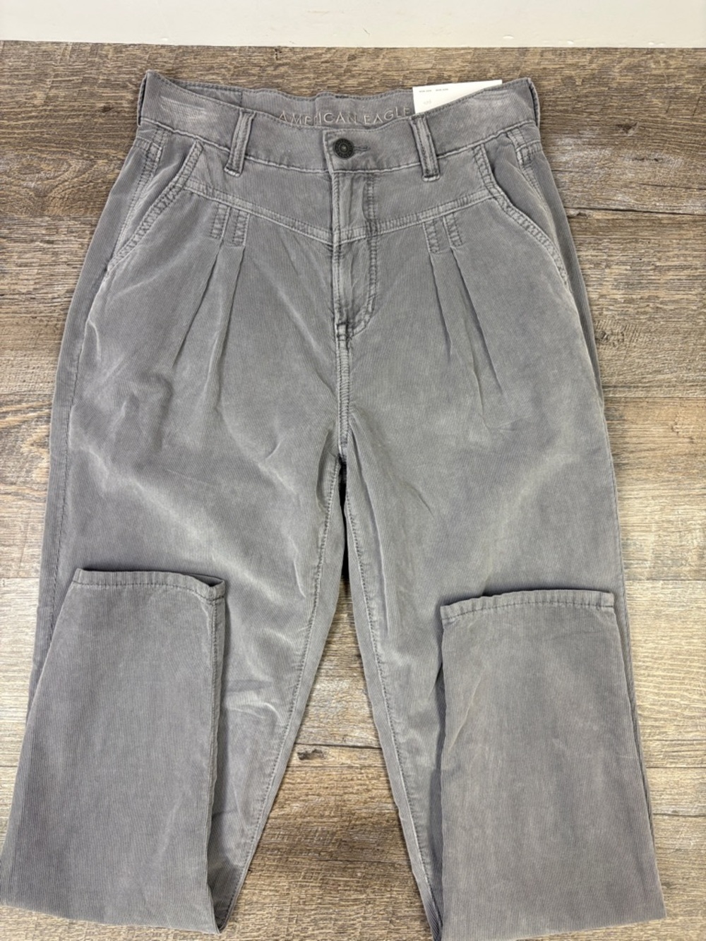 American Eagle Outfitters High Rise Mom Jean Corduroy Pants Size 0